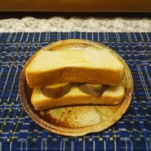 さつまいものホットサンド